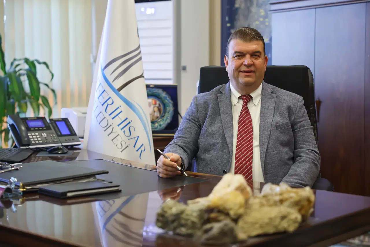 Seferihisar Belediye Başkanı Yetişkin tutuklandı