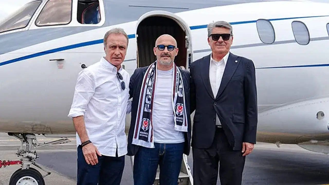 Beşiktaş, Vincenzo Italiano ile 2 yıllık sözleşme imzaladı