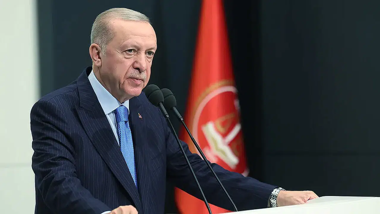 Cumhurbaşkanı Erdoğan: "Kamu malını şahsi cüzdanı gibi kullananlara izin veremeyiz"