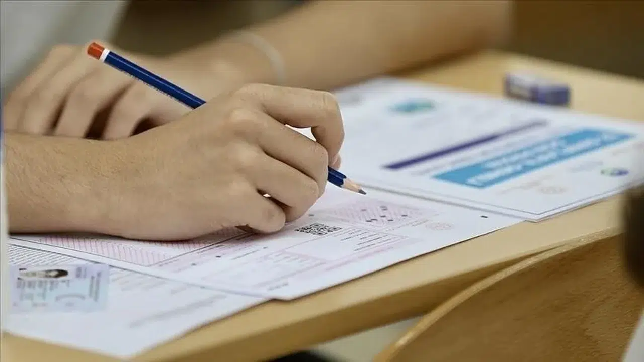 YKS başladı: 2 milyon 425 bin aday sınavda