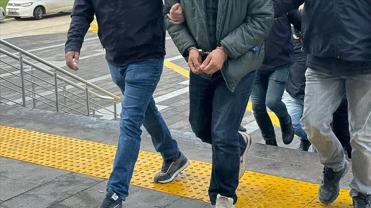 Kırmızı bültenle aranan suç örgütüne 7 ilde eş zamanlı operasyon