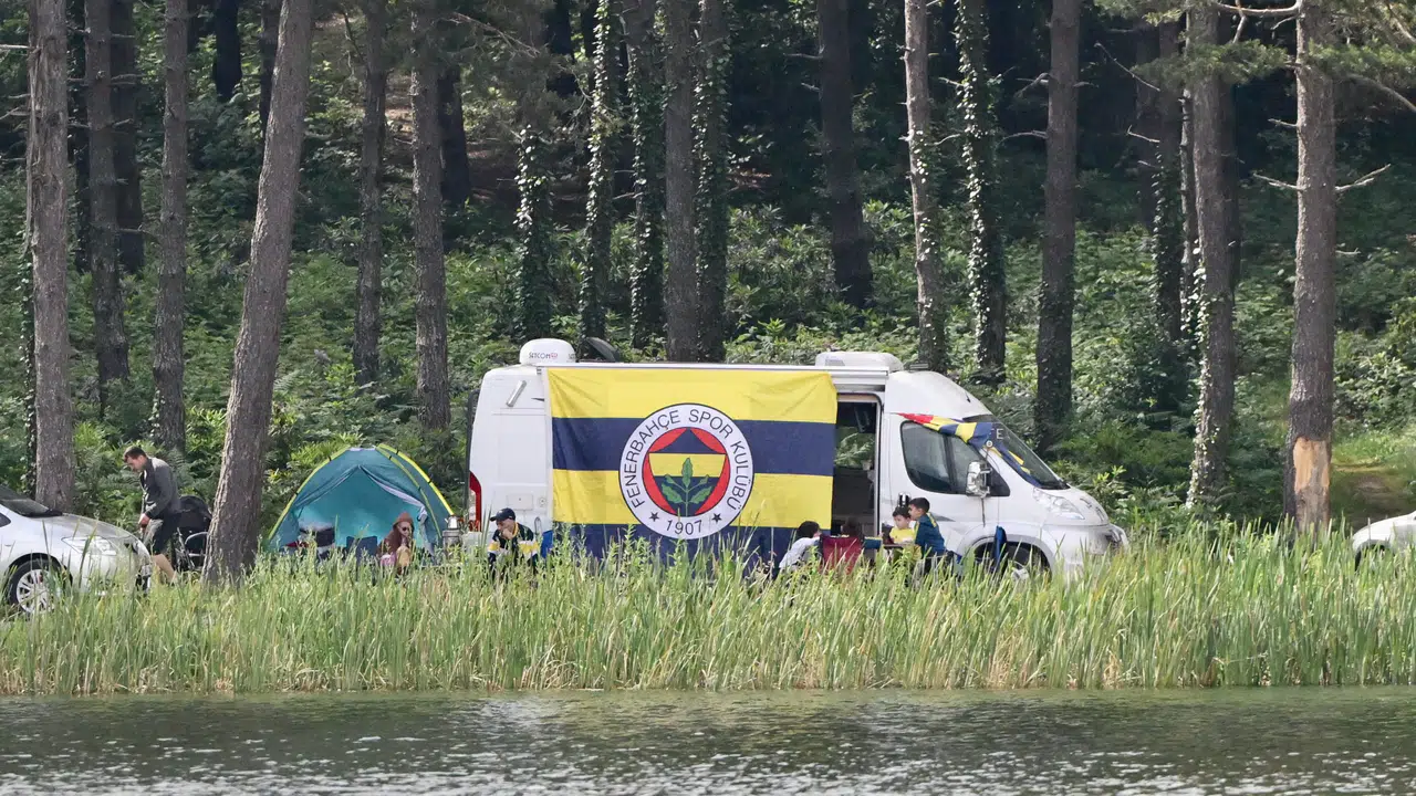 Fenerbahçe sevgisi, taraftarları 1280 rakımlı Topuk Yaylası’nda buluşturdu