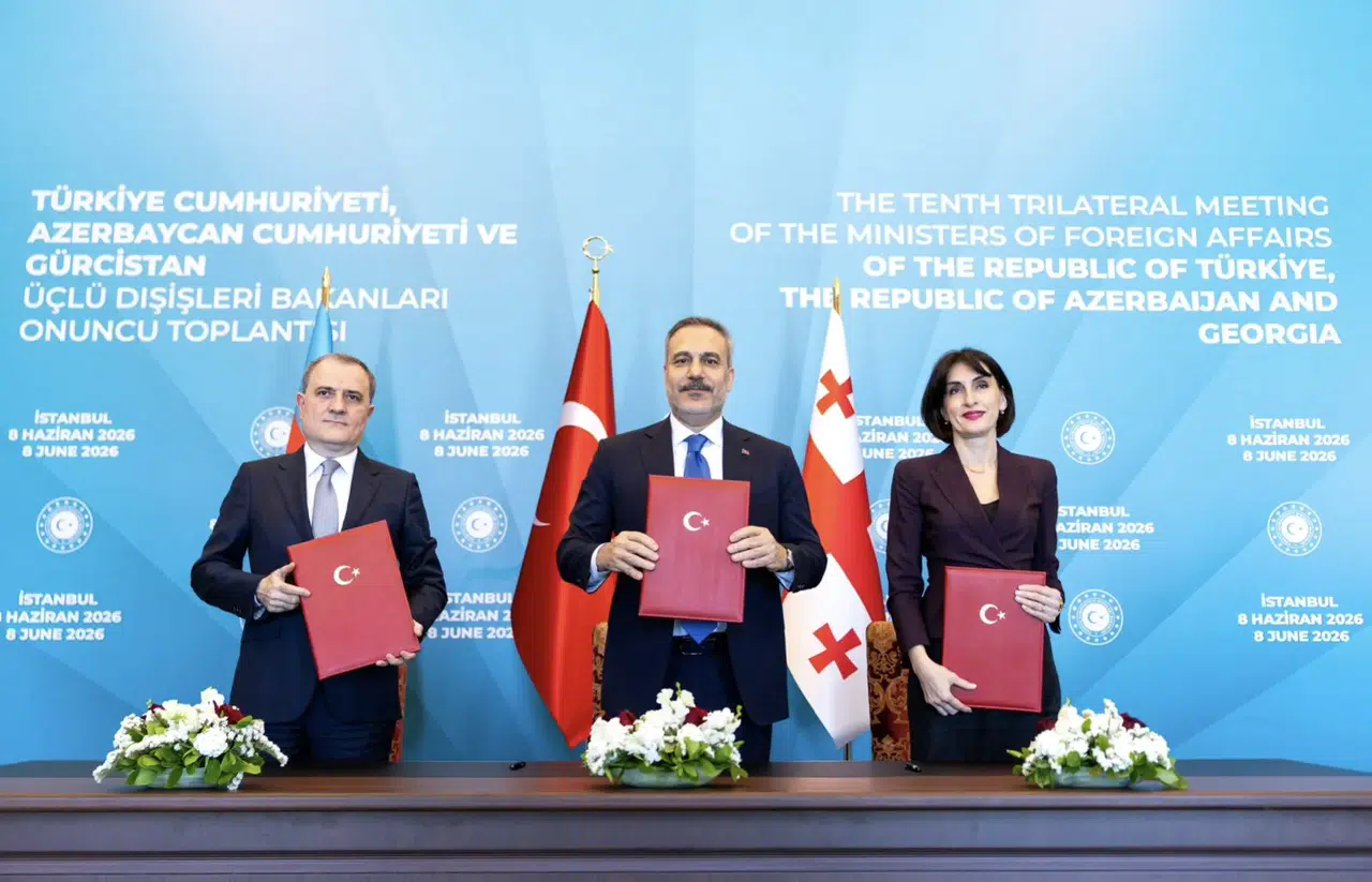 Türkiye-Azerbaycan-Gürcistan Üçlü Zirvesi’nde İstanbul Bildirisi imzalandı