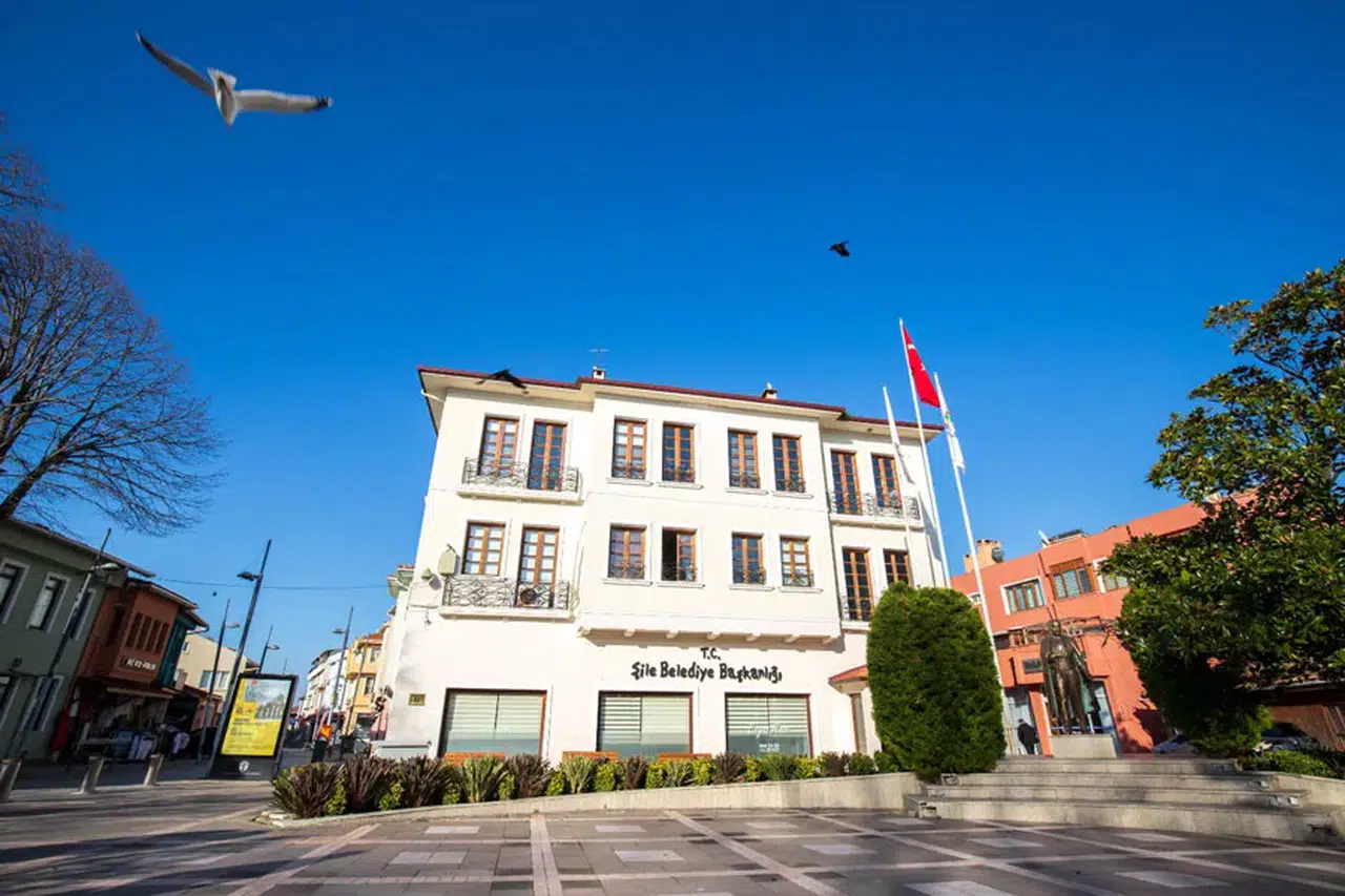 Şile Belediyesi soruşturmasında 16 şüpheli gözaltına alındı
