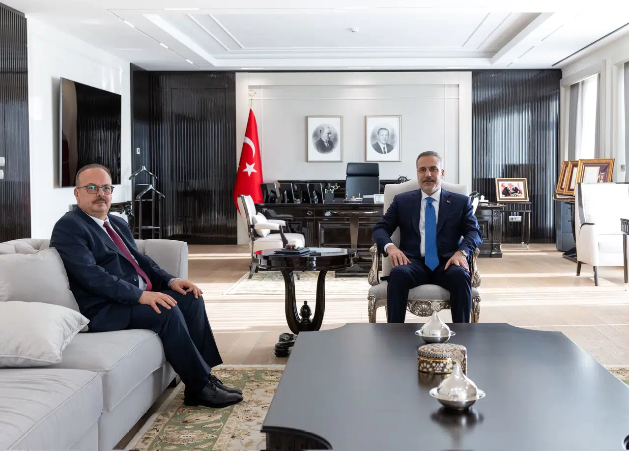 Bakan Fidan, Ankara Valisi Canbolat ile bir araya geldi