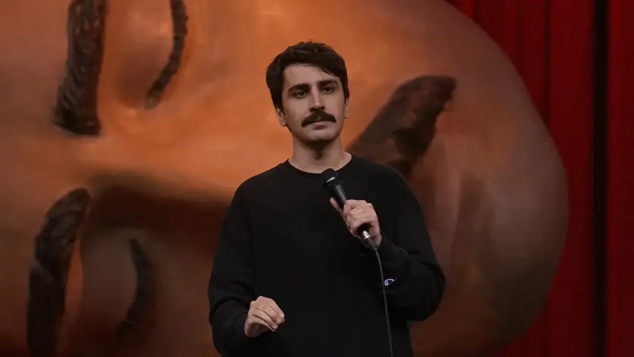 Deniz Göktaş havalimanında gözaltına alındı