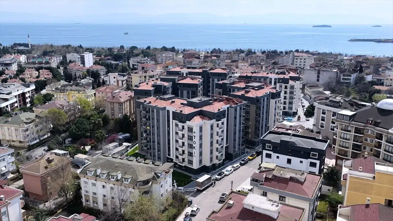 Bakan Kurum: "Mutlu sonla biten bir kentsel dönüşüm hikayesi daha"