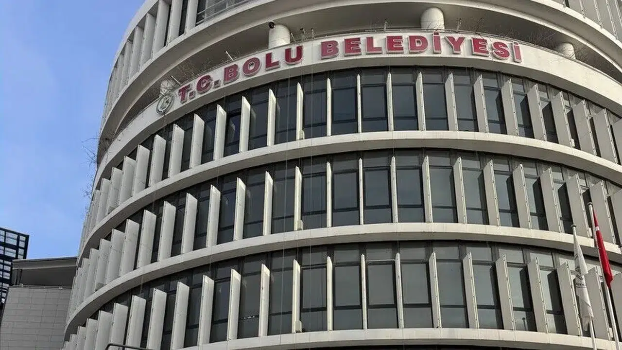 Bolu Belediyesine “zimmet” ve “kara para aklama” operasyonu: 10 gözaltı