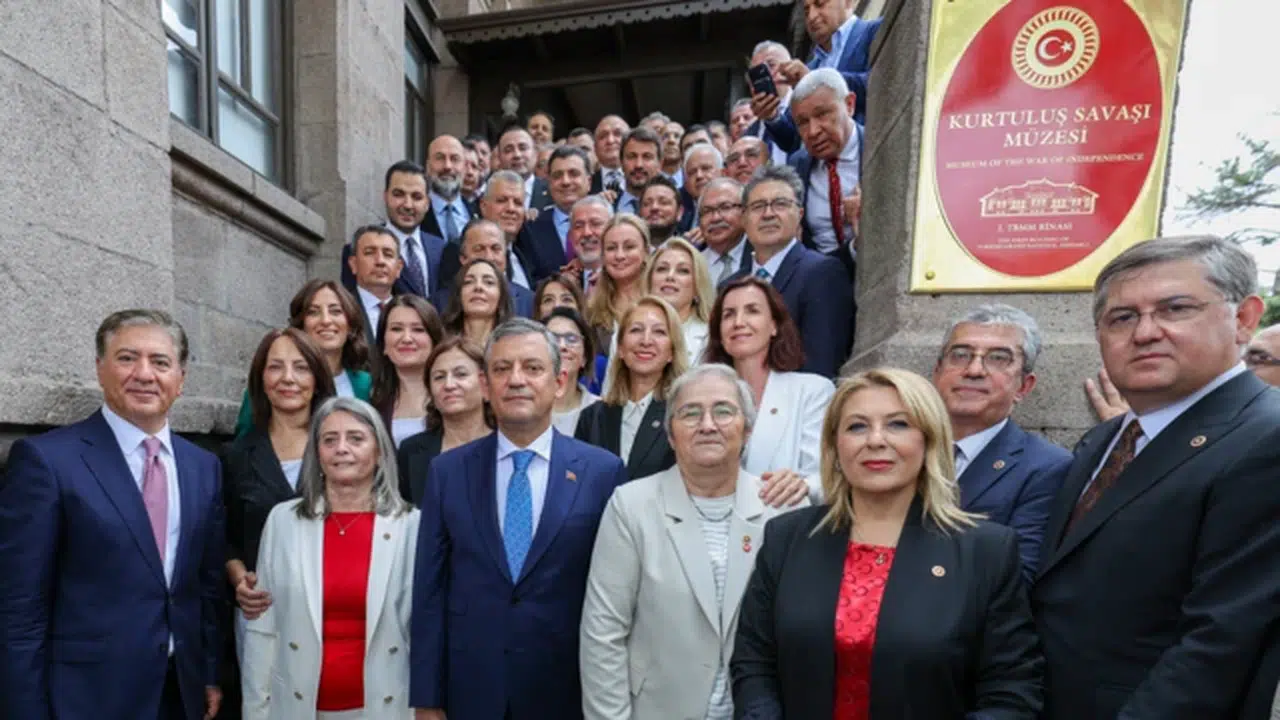 TBMM’de yeni dönem: Ana muhalefetin el değiştirmesi mecliste dengeleri baştan yazıyor
