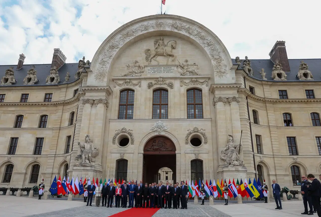 Bakan Fidan, Cumhurbaşkanı Erdoğan’ı temsilen Paris’teki Ukrayna Zirvesi’ne katıldı
