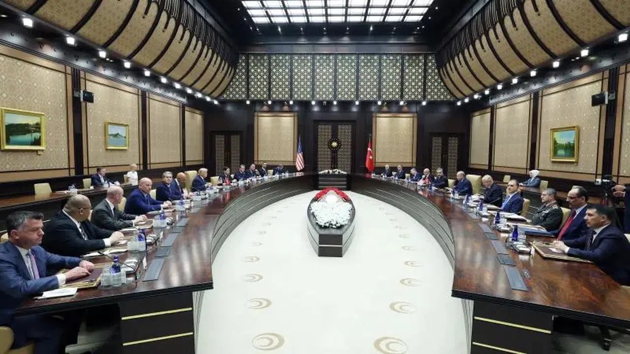 Beştepe’de kritik zirve: Cumhurbaşkanı Erdoğan ve Trump başkanlığında heyetler arası görüşme