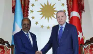 Cumhurbaşkanı Erdoğan, Somali Cumhurbaşkanı Mahmud’u Dolmabahçe’de resmi törenle ağırladı