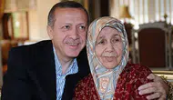 Cumhurbaşkanı Erdoğan’dan Anneler Günü mesajı: “Türkiye Yüzyılı annelerin emeğiyle yükselecek”