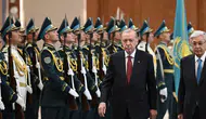 Cumhurbaşkanı Erdoğan Kazakistan’da resmi törenle karşılandı