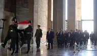 Galatasaray Kulübü Başkanı Dursun Aydın Özbek Anıtkabir’i ziyaret etti
