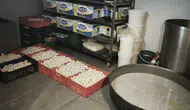 Başkentte 9 ton bozuk süt ve süt ürünü ele geçirildi