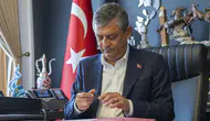 Özgür Özel ve 90 vekil CHP’den istifa etti