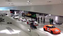 Alman takıntısının mermer üzerindeki itirafı: Porsche Müzesi