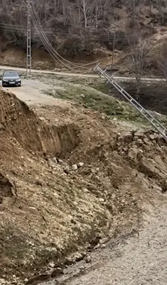 Samsun’da heyelan: Ulaşım durdu, elektrik kesildi