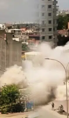 Adana’da kontrolsüz yıkım faciaya davetiye çıkardı: Kadın son anda kaçtı
