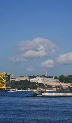 Dev enerji platformu CASTRO XI İstanbul Boğazı’ndan geçti