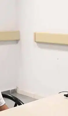 Osmaniye’de 7 yaşındaki Harun, biyonik kulak ameliyatıyla yeniden duymaya başladı Ü