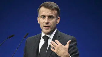 Macron’ dan ABD’ye cevap: “Savaşa katılmıyoruz, savunmadayız”