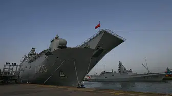 İngiltere'nin Southampton Limanı'na demirleyen TCG Anadolu gemisinde Türk savunma sanayisi tanıtıldı