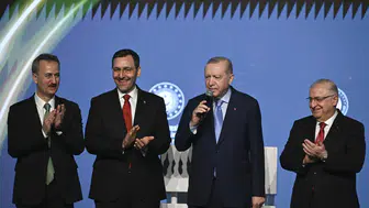 Cumhurbaşkanı Erdoğan: "2028'de 11 milyar dolarlık ihracat hacmini yakalayacak, inşallah savunma ihracatında dünyada ilk 10'a gireceğiz"