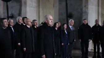 TBMM Başkanı Kurtulmuş başkanlığındaki devlet erkanı, Anıtkabir'i ziyaret etti