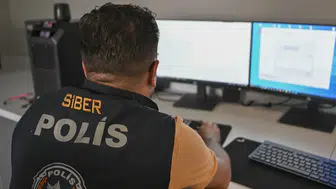 Bakan Gürlek: “İstanbul merkezli 35 ilde yasa dışı bahis şebekelerine operasyon düzenlendi”