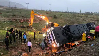 Malatya’da yolcu otobüsü şarampole devrildi: 4 ölü, 15 yaralı
