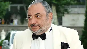 Türk televizyonculuğunun simge isimlerinden Reha Muhtar hayatını kaybetti