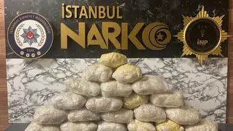 İstanbul’da otomobilde 21,6 kilo eroin ele geçirildi: 2 gözaltı