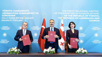 Türkiye-Azerbaycan-Gürcistan Üçlü Zirvesi’nde İstanbul Bildirisi imzalandı