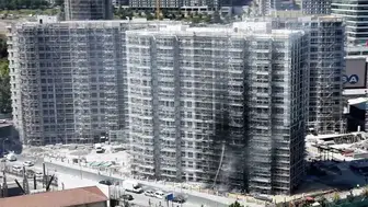 Maltepe’de inşaat yangını: Dış cephe alevlere teslim oldu