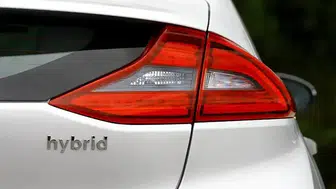 Hibrit otomobiller ilk yarıda büyümesini sürdürdü
