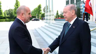 Cumhurbaşkanı Erdoğan, NATO Zirvesi öncesi ilk lider görüşmesini Radev ile yaptı
