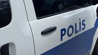 İzmir’de 51 yıl hapis cezasıyla aranan firari hükümlü İZBAN istasyonunda yakalandı