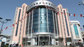 İzmit Belediyesine yönelik yolsuzluk soruşturmasında 30 şüpheli adliyeye sevk edildi