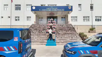 12 milyar liralık hesap hareketi tespit edildi: 100 şüpheli tutuklandı