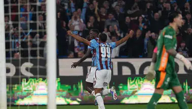 Zirve yarışı kızışıyor: Trabzonspor 2-1 Galatasaray