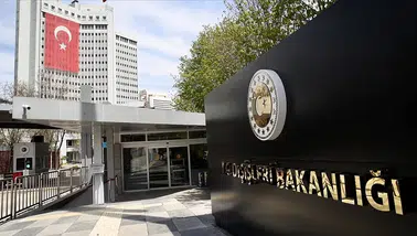 Dışişleri Bakanlığı: "Karadeniz’de saldırıya uğrayan Türk sahipli gemide 2 vatandaş hafif yaralandı"