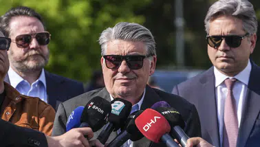 Beşiktaş Kulübü Başkanı Adalı’dan Sergen Yalçın açıklaması: “Karşılıklı olarak konuştuk, yollarımızı ayırdık”