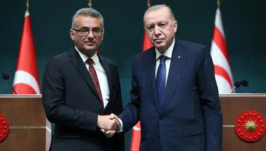 Cumhurbaşkanı Erdoğan’dan Erhürman’a geçmiş olsun telefonu