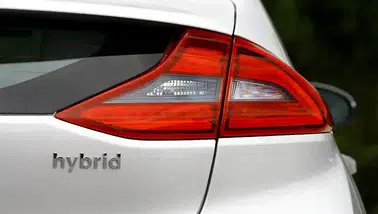 Hibrit otomobiller ilk yarıda büyümesini sürdürdü