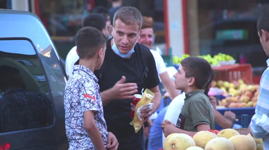 MSB'den yardımsever Diyarbakırlı çocuklara: Geleceğin Mehmetçik adayları