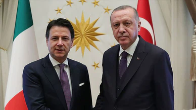 Cumhurbaşkanı Erdoğan ile İtalya Başbakanı Conte telefonda görüştü