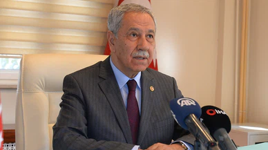 Bülent Arınç: Abdullah Gül karşıya geçmemeliydi