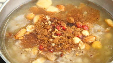 Bereket, paylaşma ve birliğin simgesi: Aşure günü